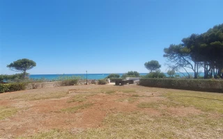 Herrschaftliche Villa am Strand von Las Rotas in Dénia