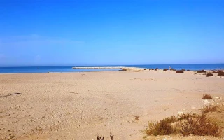 Grosses Bau-Grundstück in erster Strandlinie in Les Deves Dénia