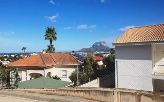 Beindruckende Villa im charmanten Dorf Beniarbeig