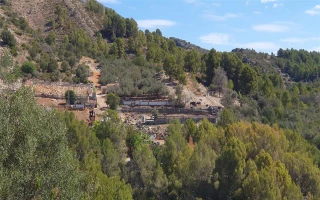 Grossprojekt und Hotel in Vall de Laguar