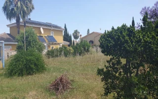Baugrundstück in exponierter Lage. In unmittelbarer Nähe von Denia Stadt. Hohe Bebaubarkeit.