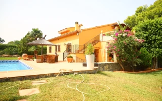 Finca in Dénia – La Pedrera mit traumhafter Parkanlage
