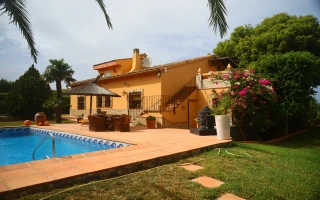 Finca in Dénia – La Pedrera mit traumhafter Parkanlage