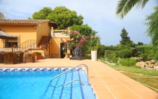 Finca in Dénia – La Pedrera mit traumhafter Parkanlage