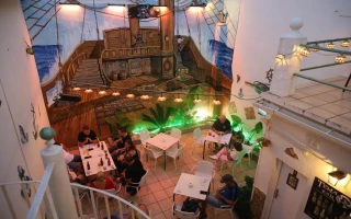 Pub im Zentrum von Dénia – Traditionsobjekt zu verkaufen