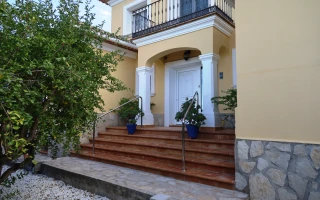 Grosse Villa in sonniger ruhiger Lage in Dénia La Pedrera