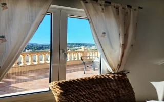 Stilvolles Reihenendhaus in Monte Gata