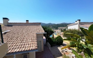 Stilvolles Reihenendhaus in Monte Gata