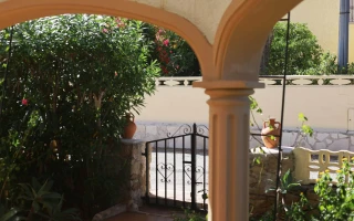 Sonnige Villa in Dénia am Móntgo